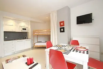Inside Plaza 3*