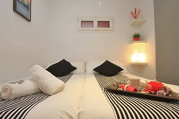 Hotel Inside Plaza